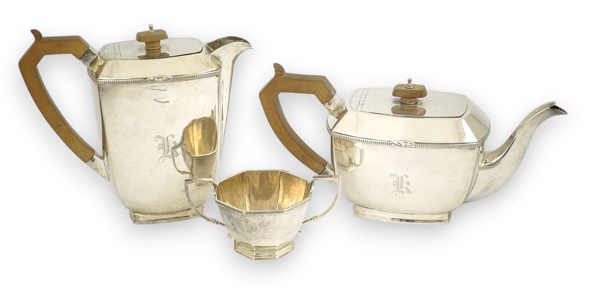 A George V Scottish silver teapot and hot water pot, by Henry Tatton & Son